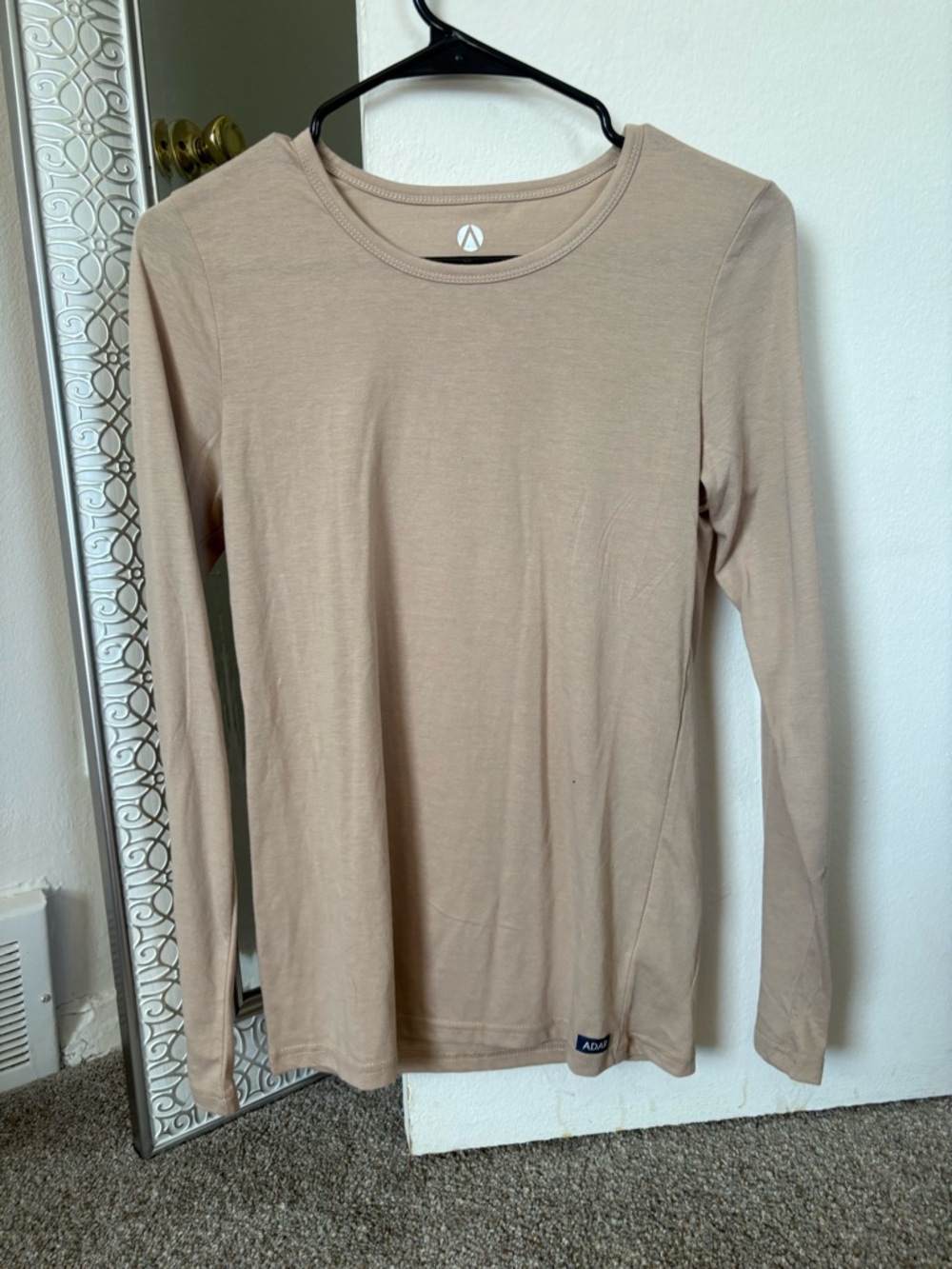 Women's Long Sleeve Crewneck Top in Taupe